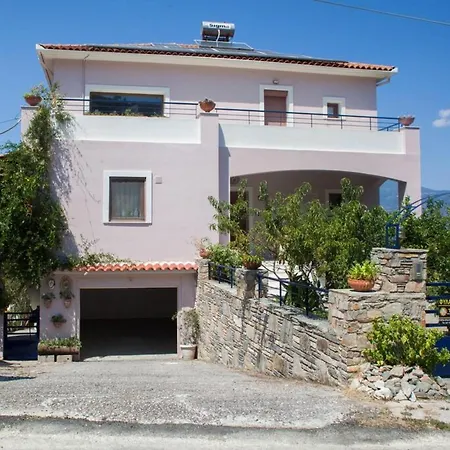 Karmelina Flat Villa