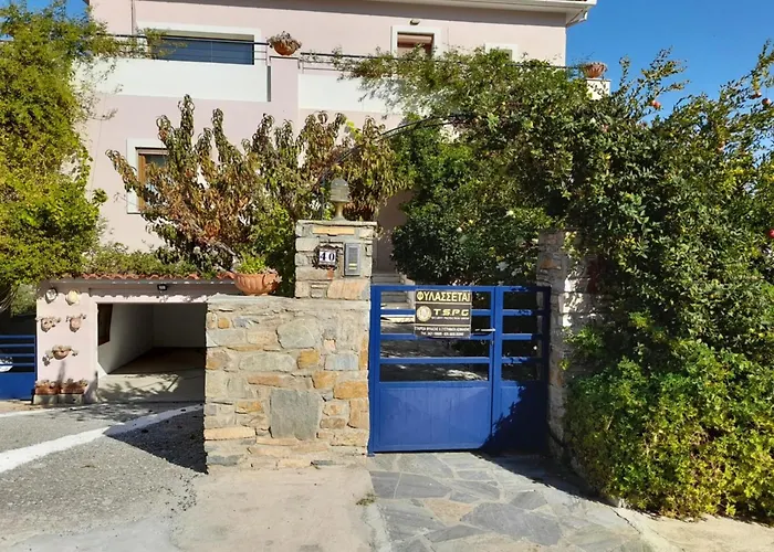 Karmelina Flat Volos